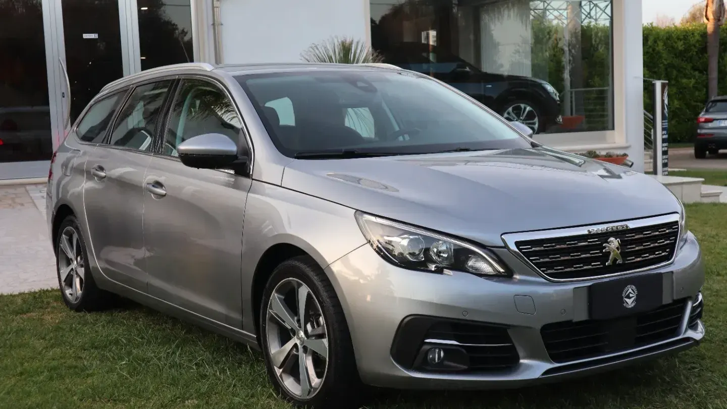 Peugeot 308 BlueHDi 130 S&S SW Allure