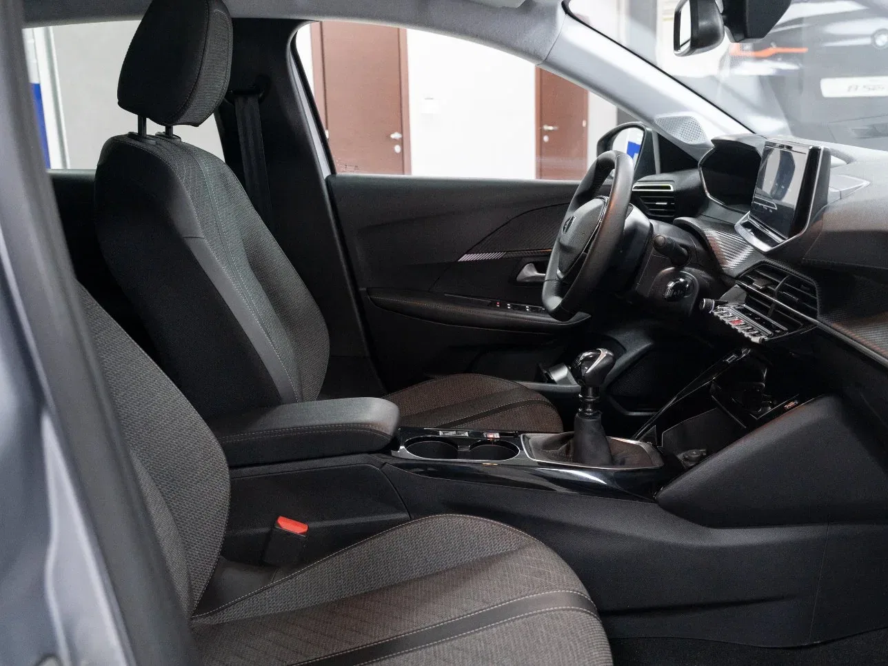 Peugeot 208 1.2 Puretech Allure S&S 100CV foto 14