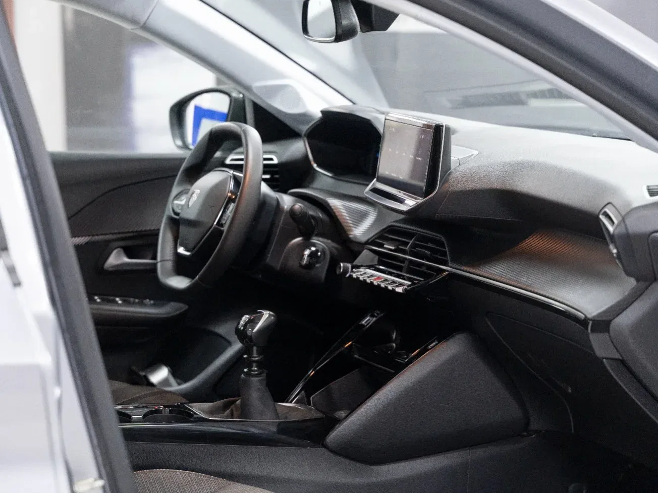 Peugeot 208 1.2 Puretech Allure S&S 100CV foto 17
