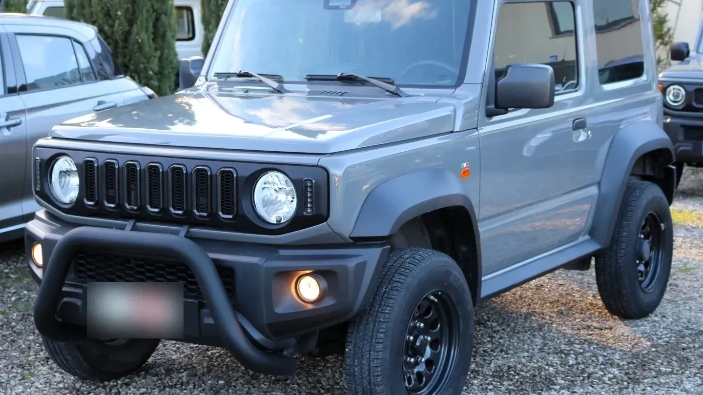 Suzuki Jimny 1.5 5MT PRO