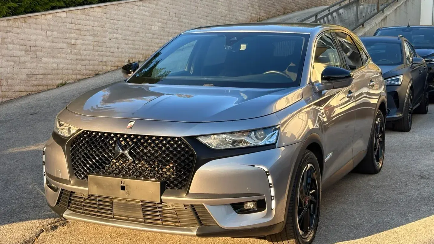 DS Automobiles DS 7 E-Tense 225 Performance Line
