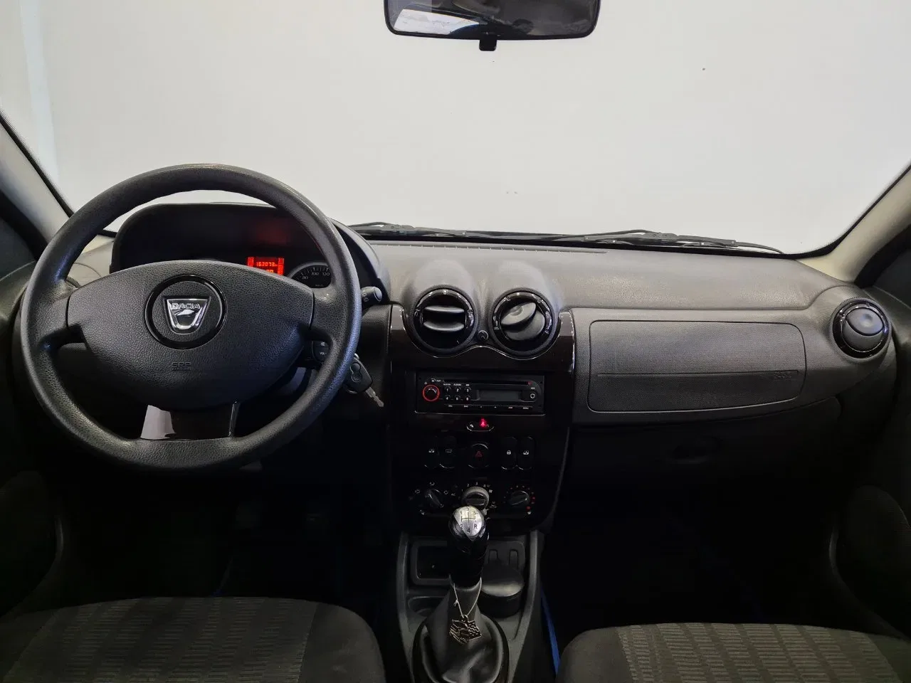 Dacia Duster 1.6 Ambiance 4x2 110cv - NEOPATENTATI - Clima - Radio Mp3 foto 9