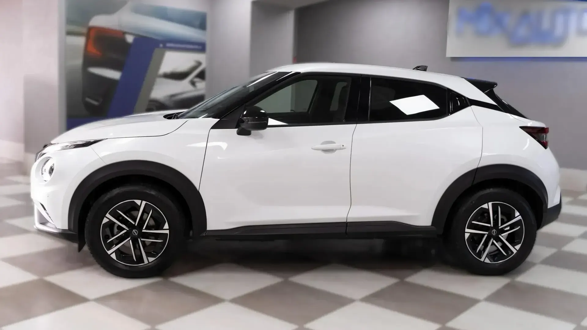 Nissan Juke 1.0 DIG-T N-Connecta 114CV DCT