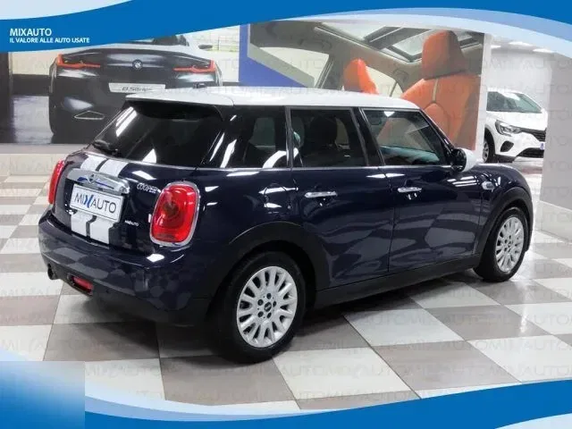 MINI Cooper 1.5 136cv 5 Porte AUT EU6 foto 2