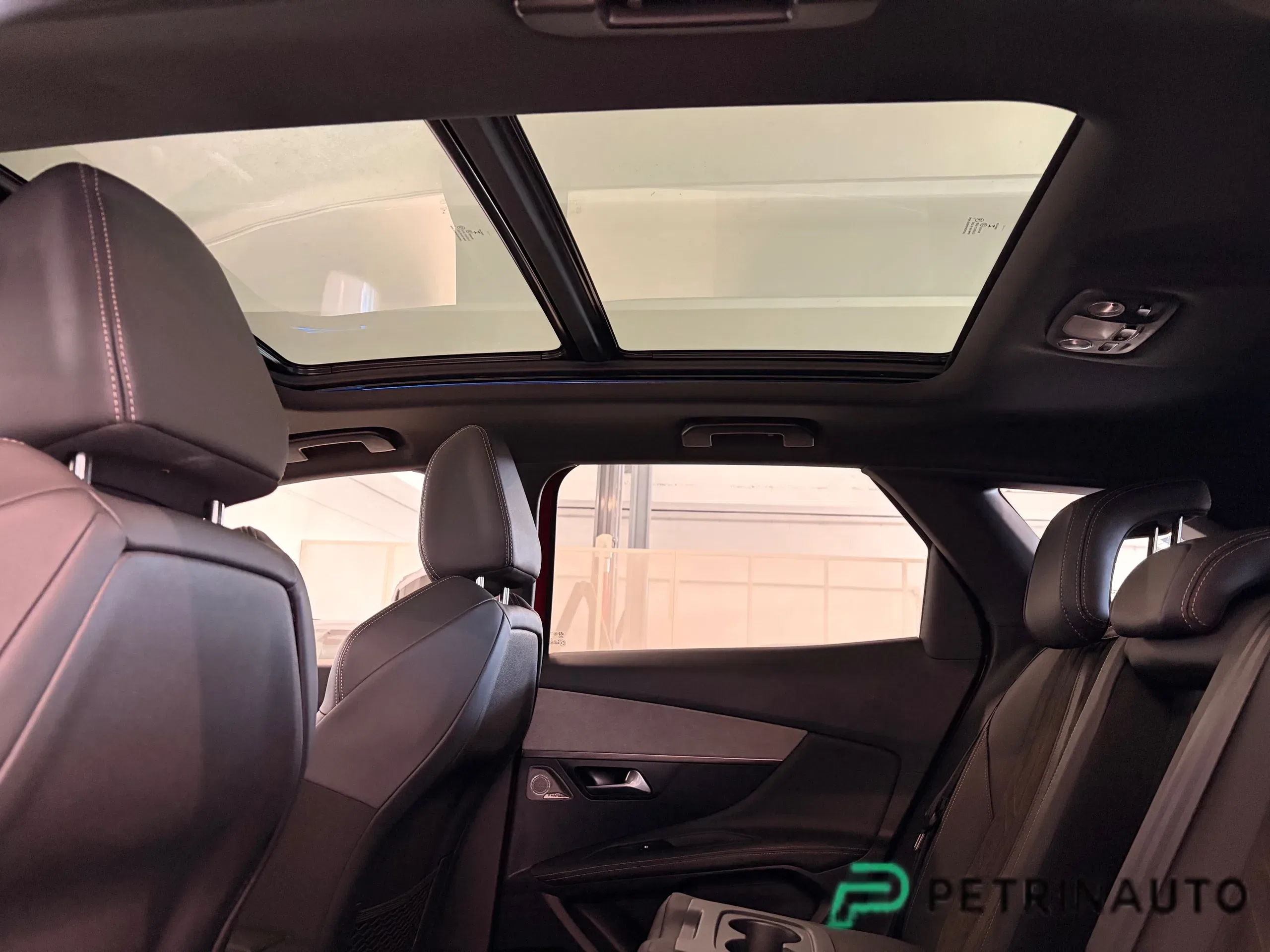 Peugeot 3008 1.5 bluehdi GT Pack s&s 130cv eat8 + TETTO APRIBILE foto 25