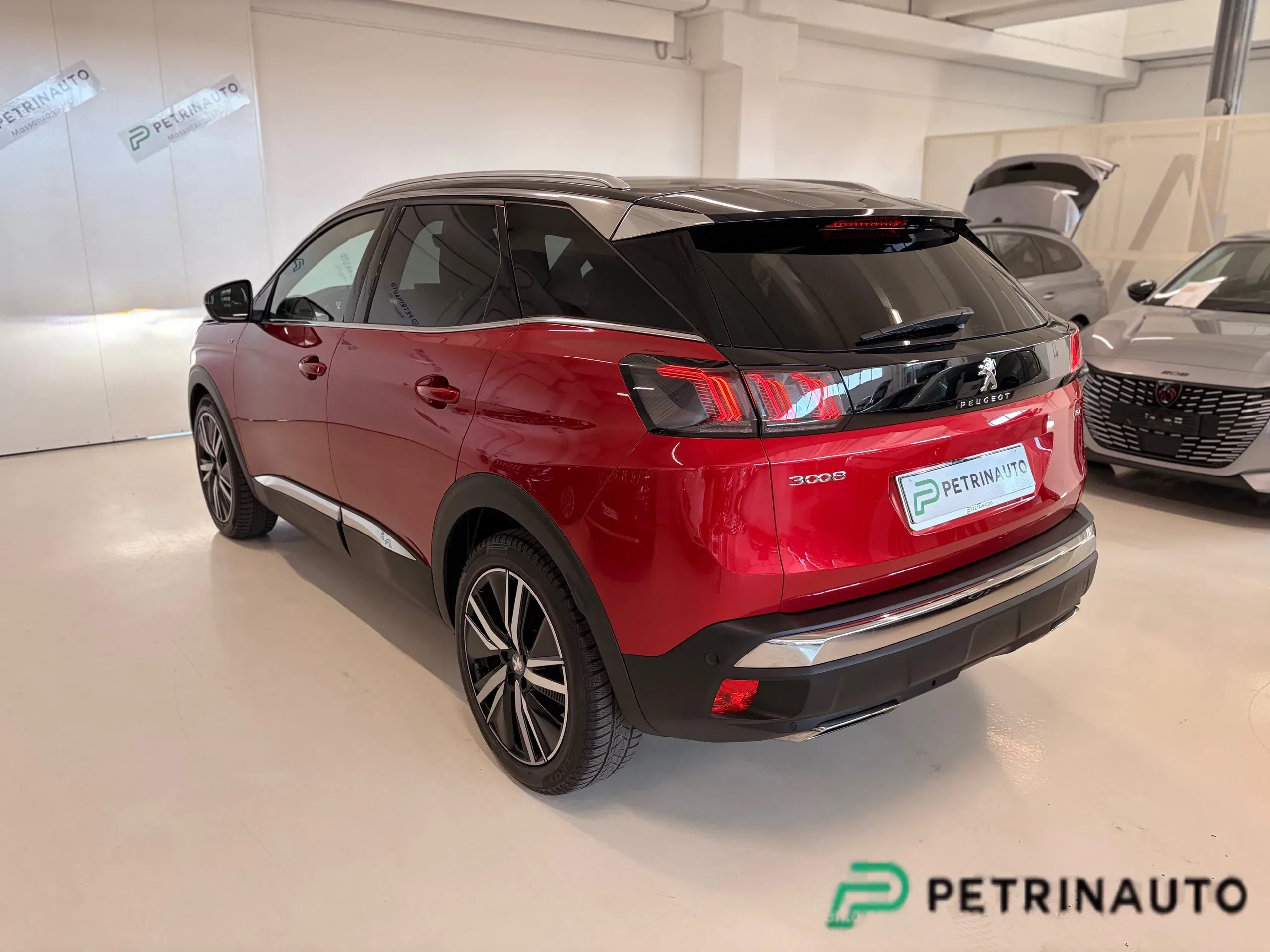 Peugeot 3008 1.5 bluehdi GT Pack s&s 130cv eat8 + TETTO APRIBILE foto 6