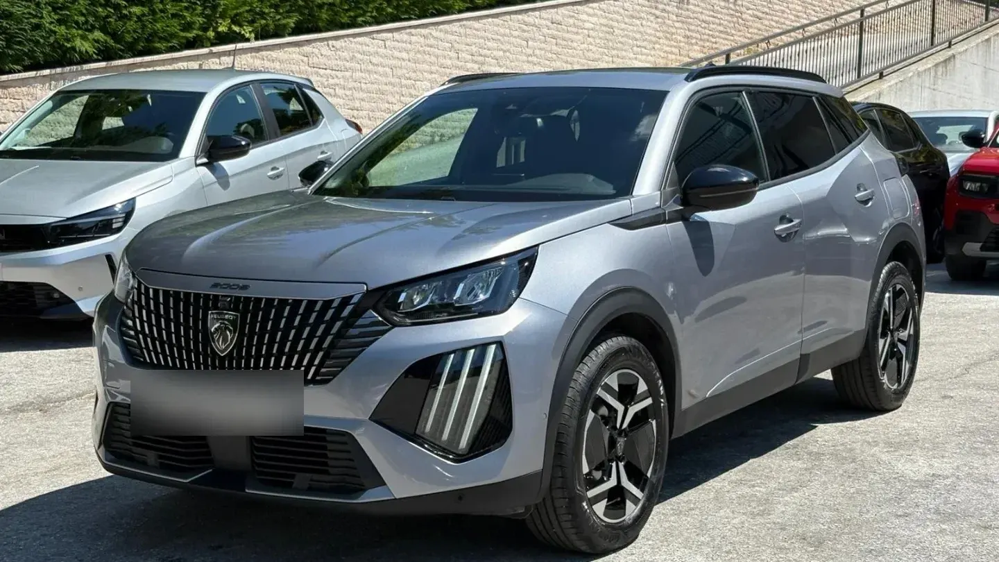 Peugeot 2008 PureTech 130 S&S EAT8 Allure