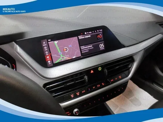BMW 116 d 5 Porte Sport AUT EU6 foto 5