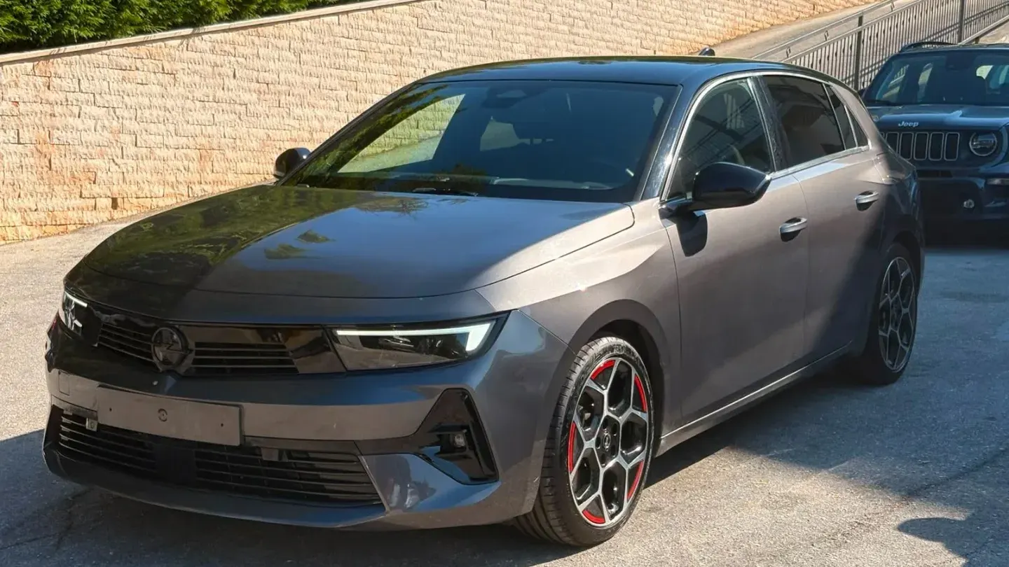 Opel Astra 1.6 PHEV 180 CV AT8 GS