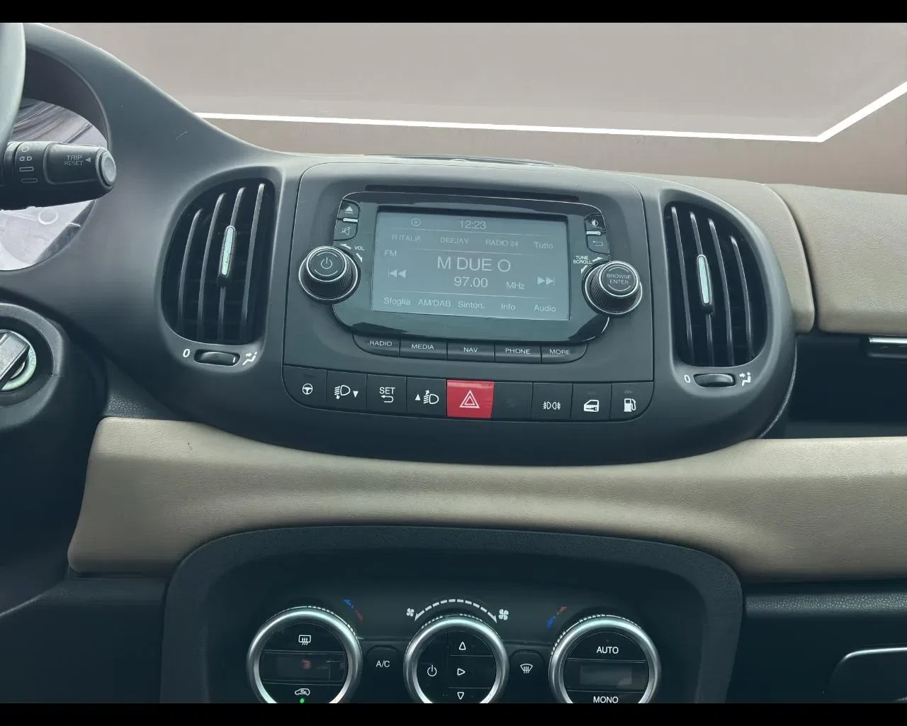 Fiat 500L 0.9 TwinAir Turbo Natural Power Lounge foto 13