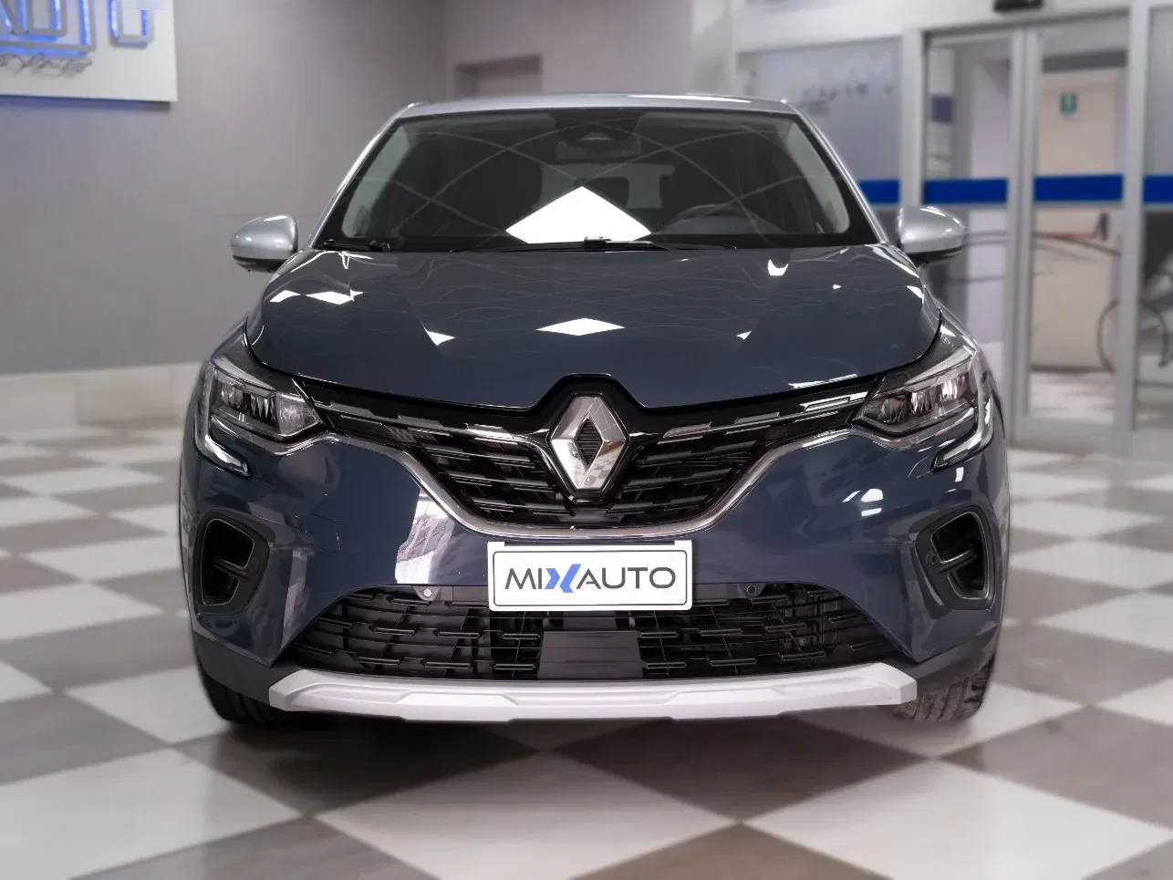 Renault Captur 1.6 E-Tech Full Hybrid Techno 145CV Auto foto 2
