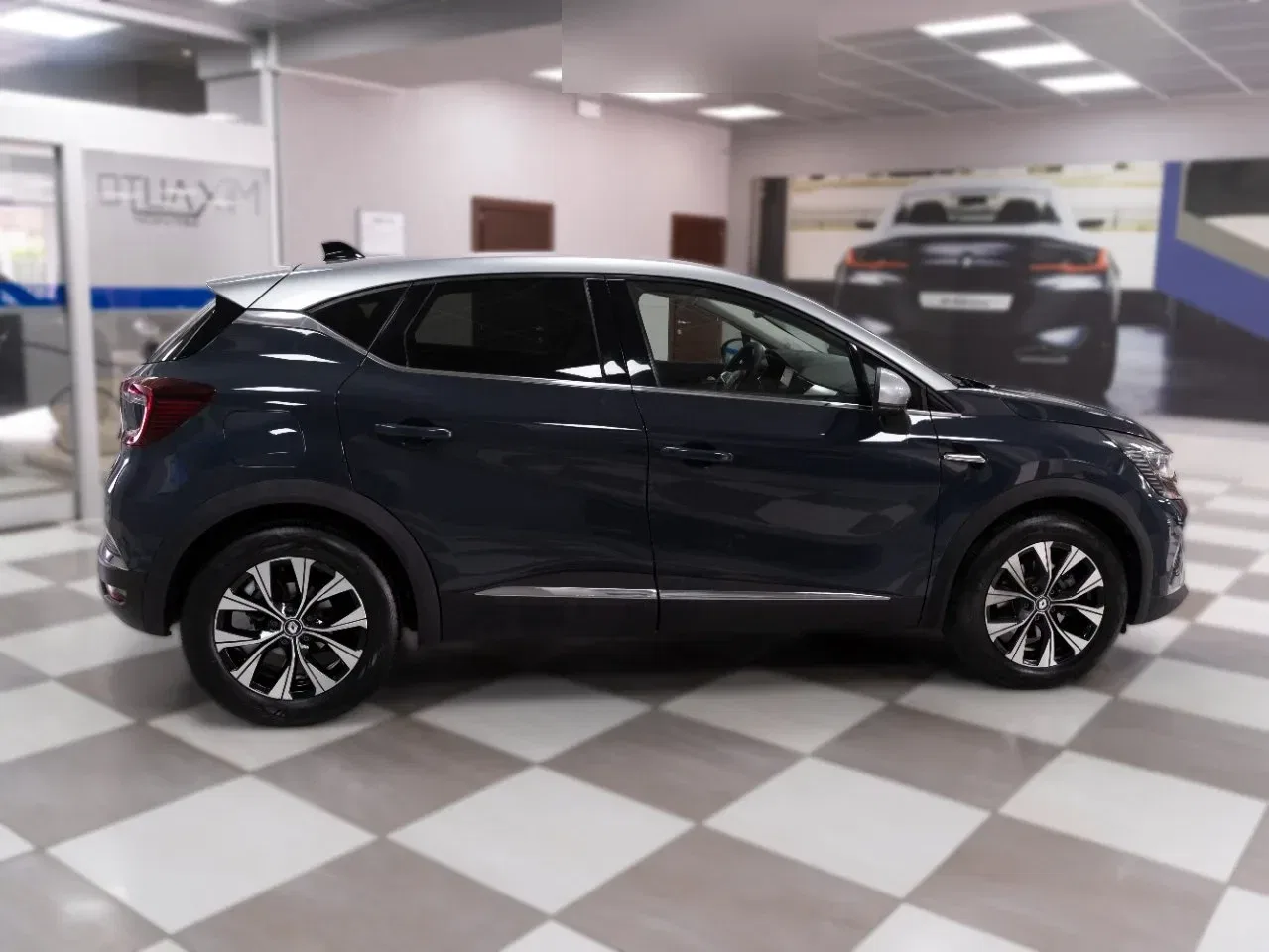Renault Captur 1.6 E-Tech Full Hybrid Techno 145CV Auto foto 6