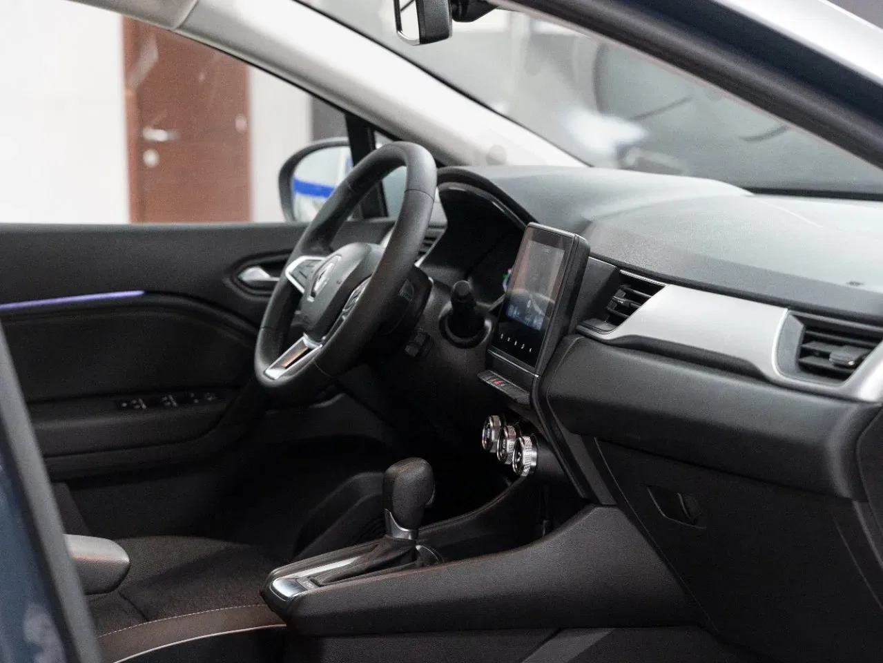 Renault Captur 1.6 E-Tech Full Hybrid Techno 145CV Auto foto 17