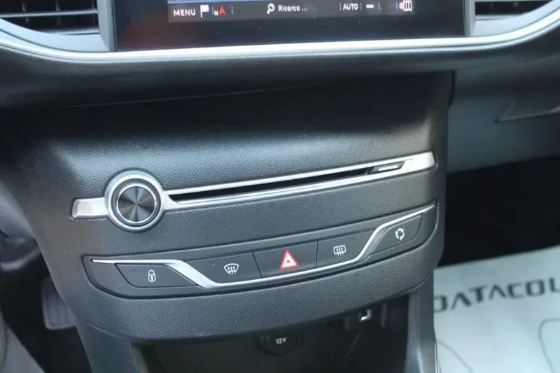 Peugeot 308 BlueHDi 130 S&S EAT8 SW Active Business foto 22