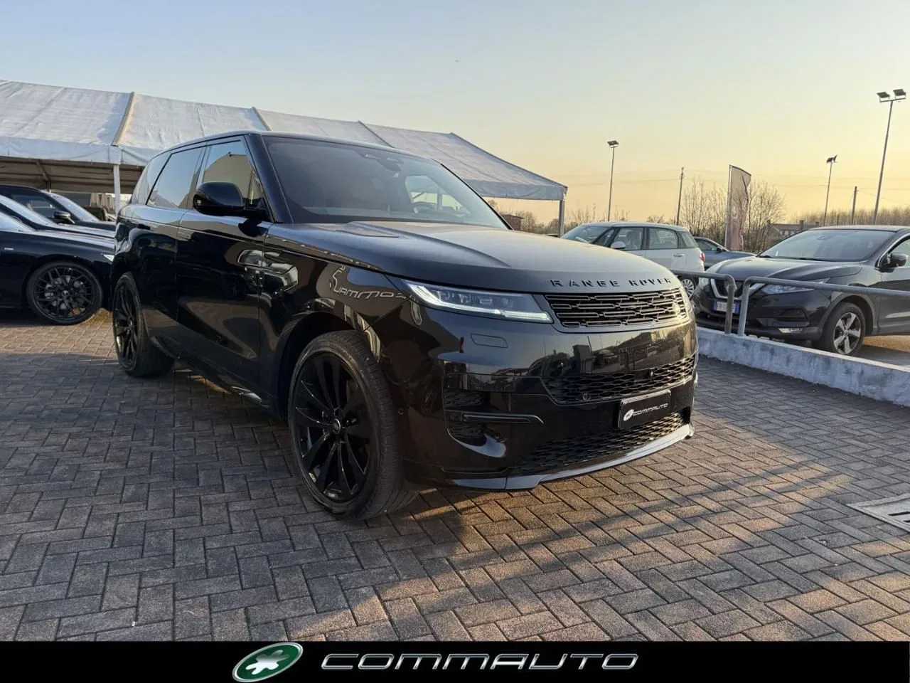 Land Rover Range Rover Sport 3.0D l6 300 CV Dynamic HSE foto 3