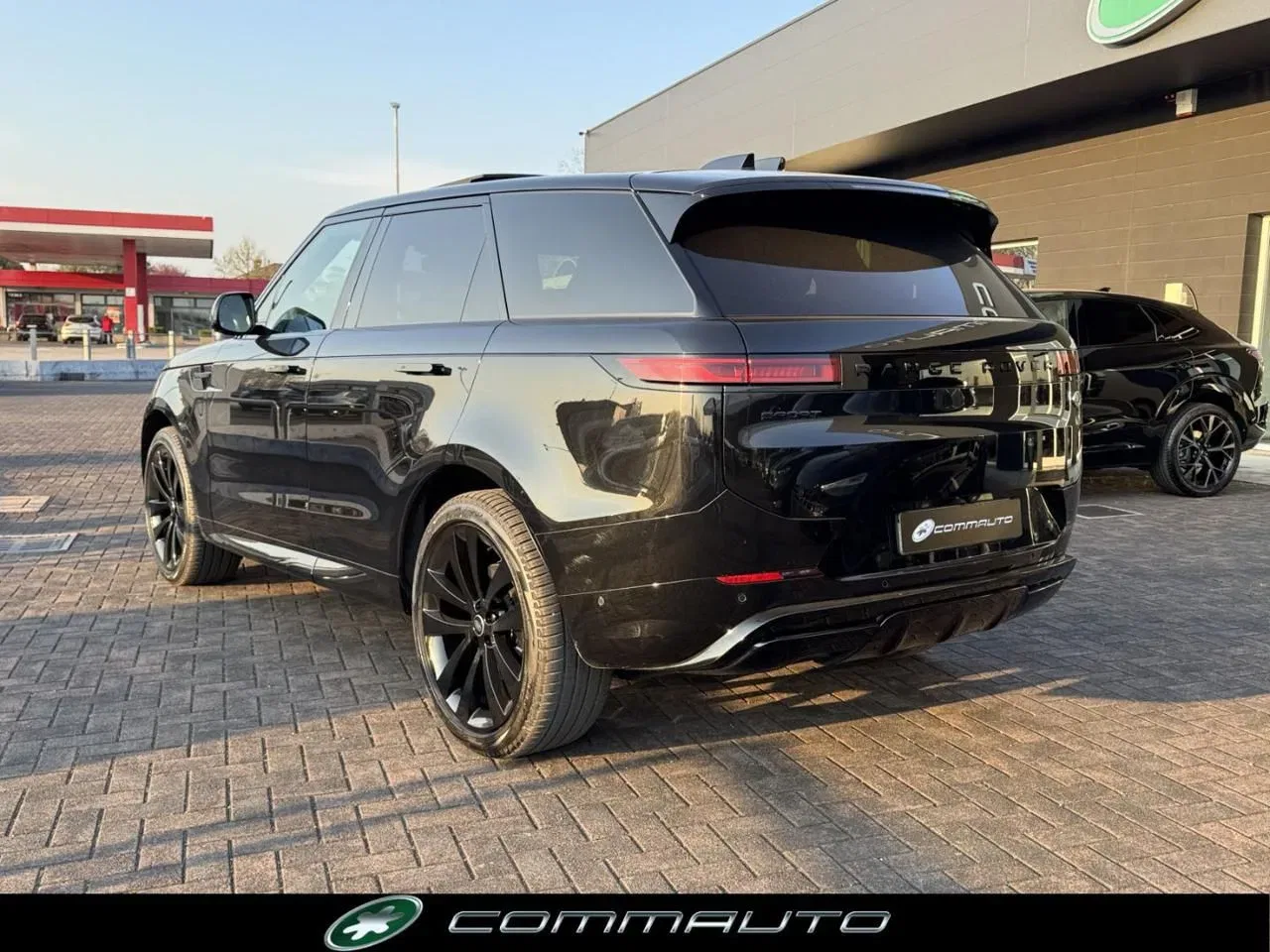 Land Rover Range Rover Sport 3.0D l6 300 CV Dynamic HSE foto 6