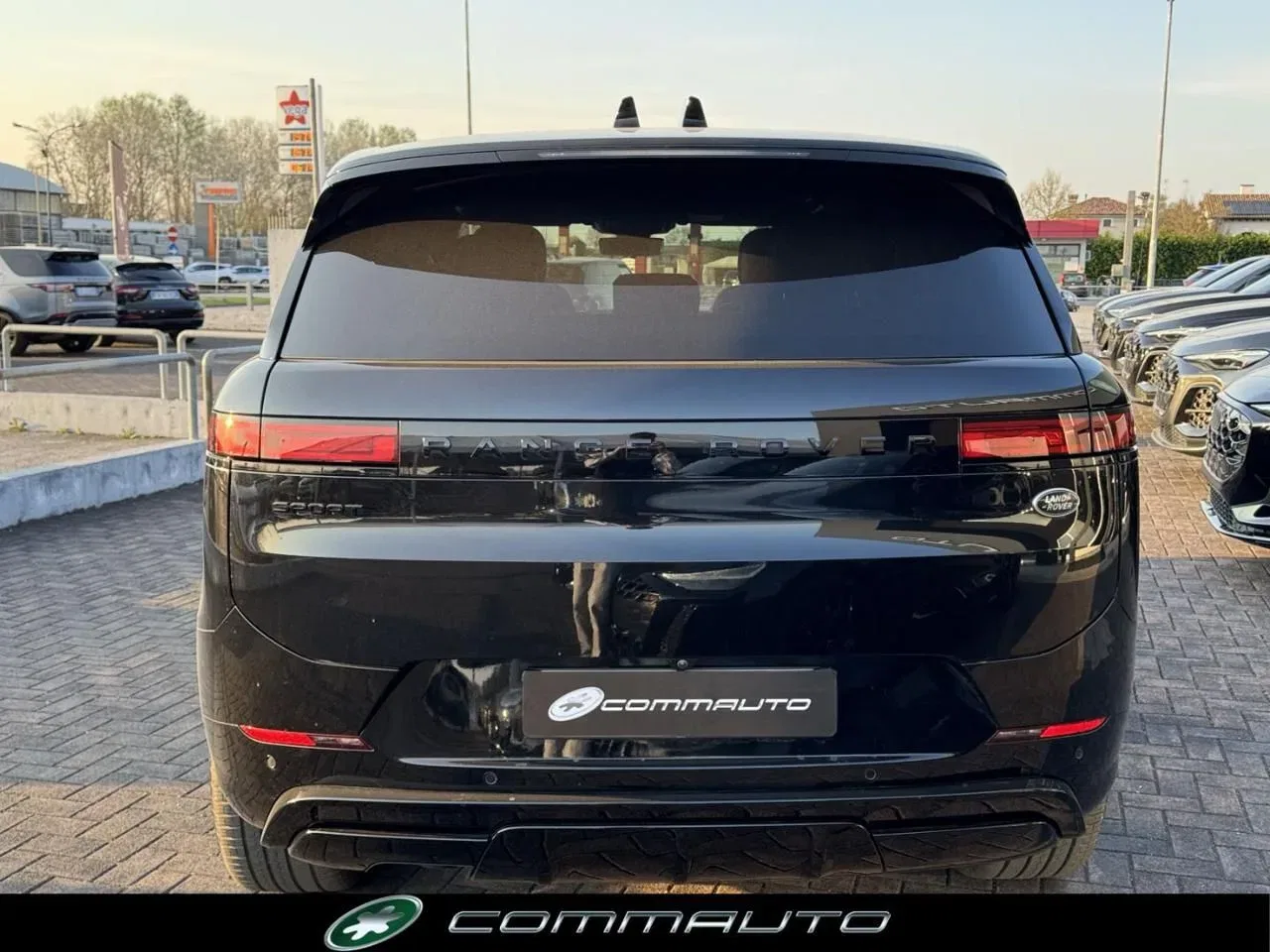 Land Rover Range Rover Sport 3.0D l6 300 CV Dynamic HSE foto 5
