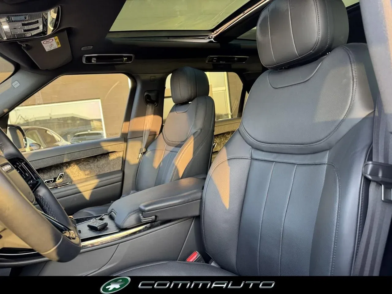 Land Rover Range Rover Sport 3.0D l6 300 CV Dynamic HSE foto 11
