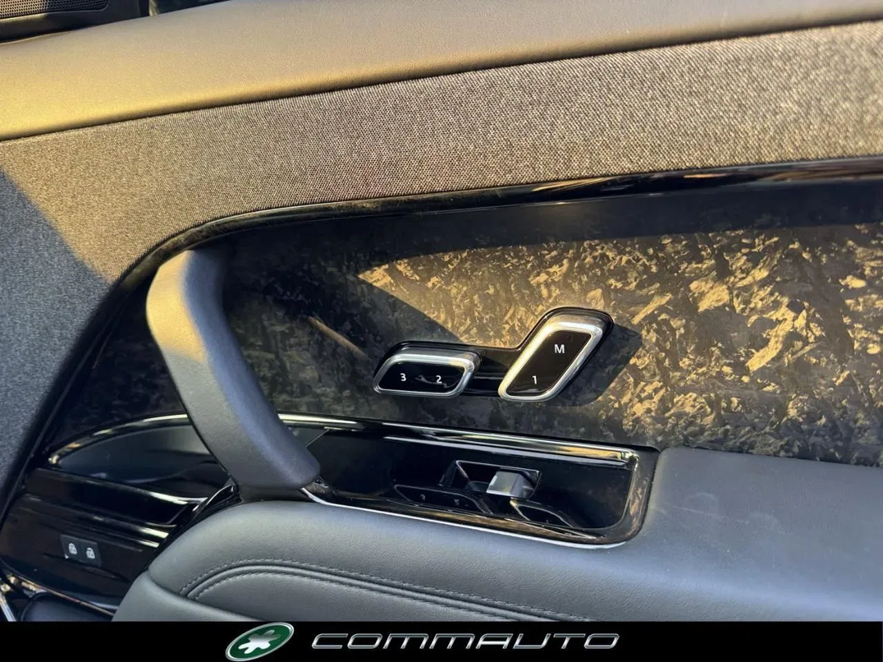 Land Rover Range Rover Sport 3.0D l6 300 CV Dynamic HSE foto 35