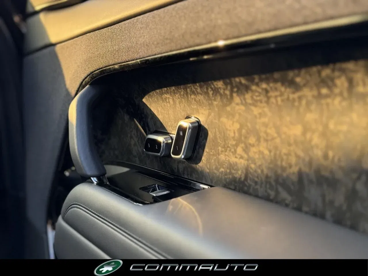 Land Rover Range Rover Sport 3.0D l6 300 CV Dynamic HSE foto 36