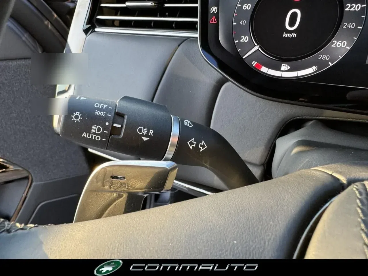 Land Rover Range Rover Sport 3.0D l6 300 CV Dynamic HSE foto 16