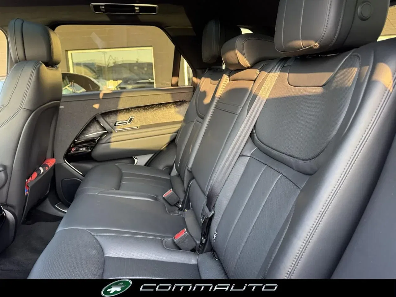 Land Rover Range Rover Sport 3.0D l6 300 CV Dynamic HSE foto 28
