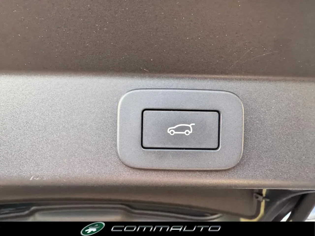 Land Rover Range Rover Sport 3.0D l6 300 CV Dynamic HSE foto 33