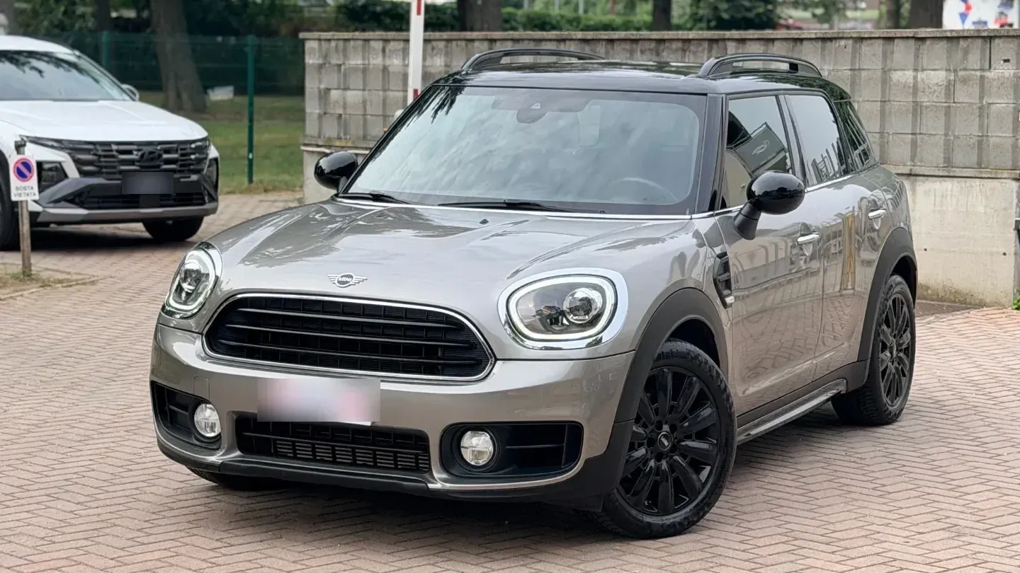 MINI Mini Cooper HYPE Countryman Aut.