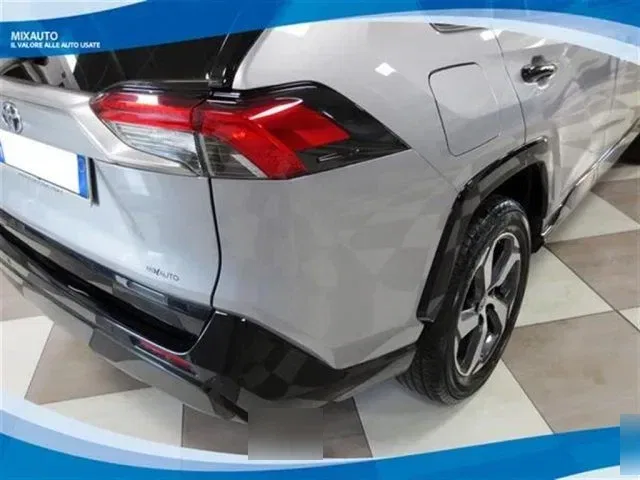 TOYOTA RAV 4 2.5 VVTi-iE PHEV 306cv AWD-i Dynamic+ ECVT EU6 foto 13