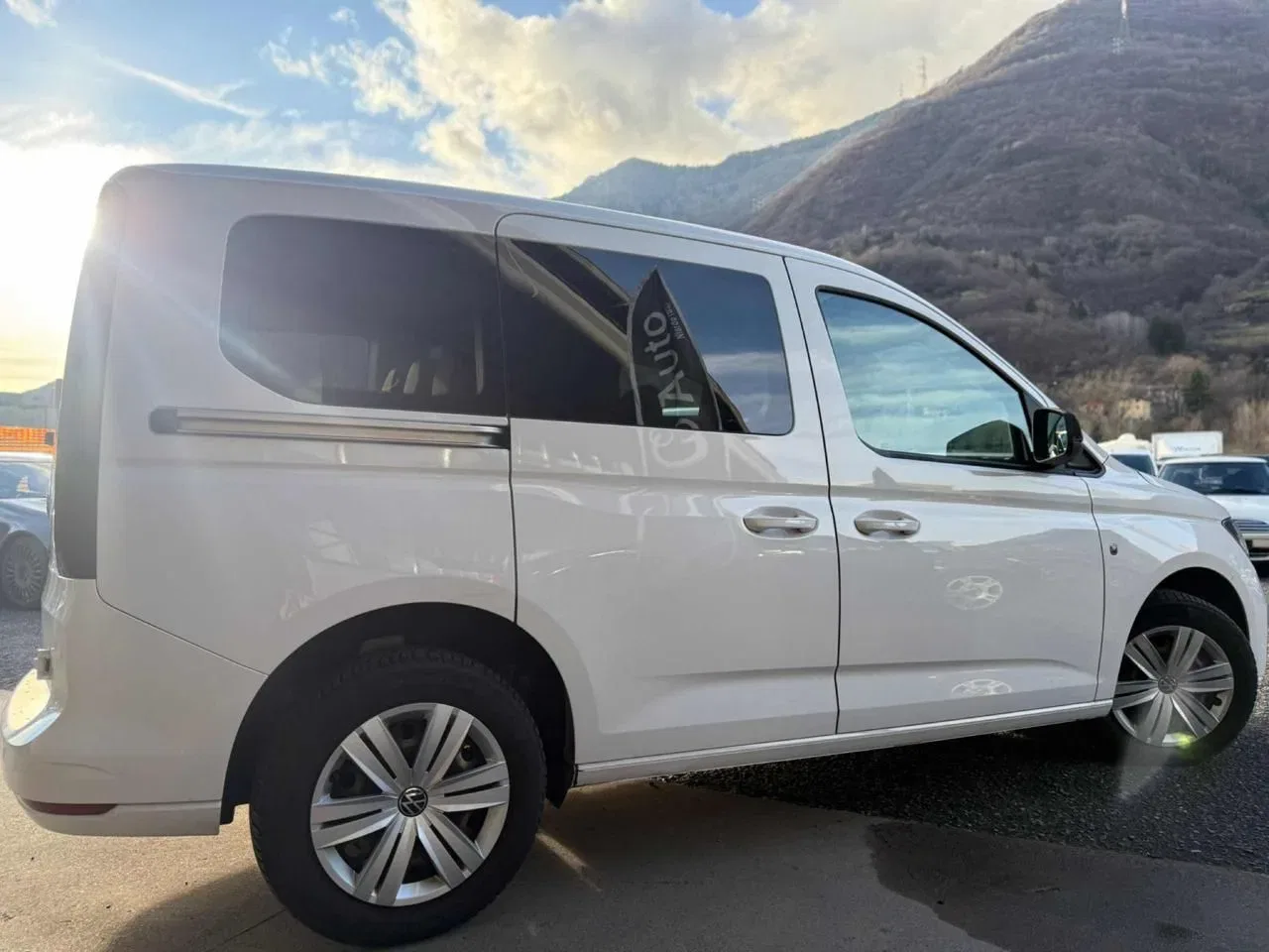 Volkswagen Caddy 2.0 TDI 102 CV Kombi Business PREZZO+IVA!! foto 5