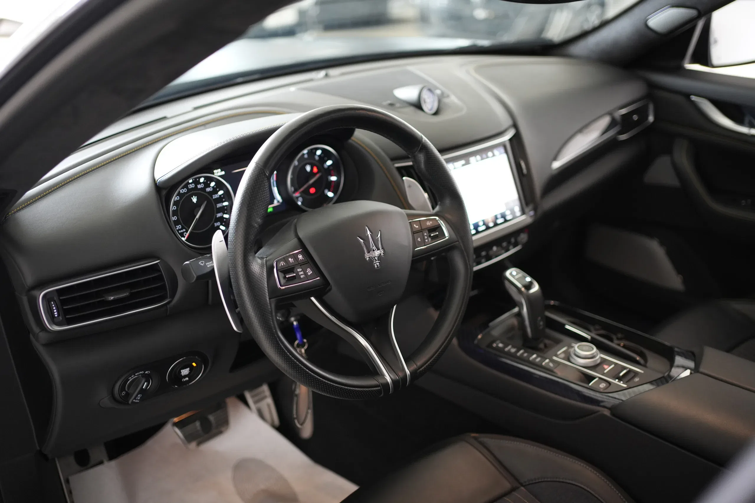 Maserati Levante V6 350cv AWD MC EDITION Special Edition foto 5