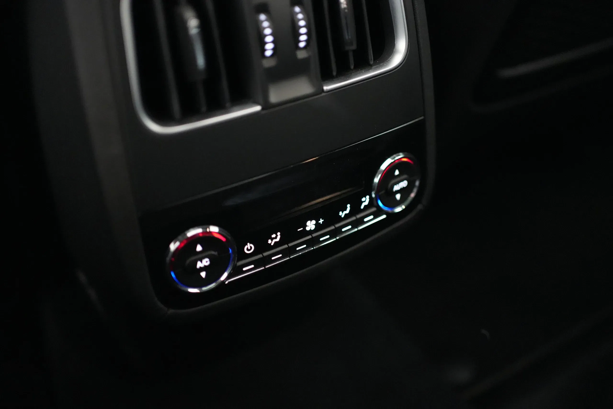 Maserati Levante V6 350cv AWD MC EDITION Special Edition foto 13