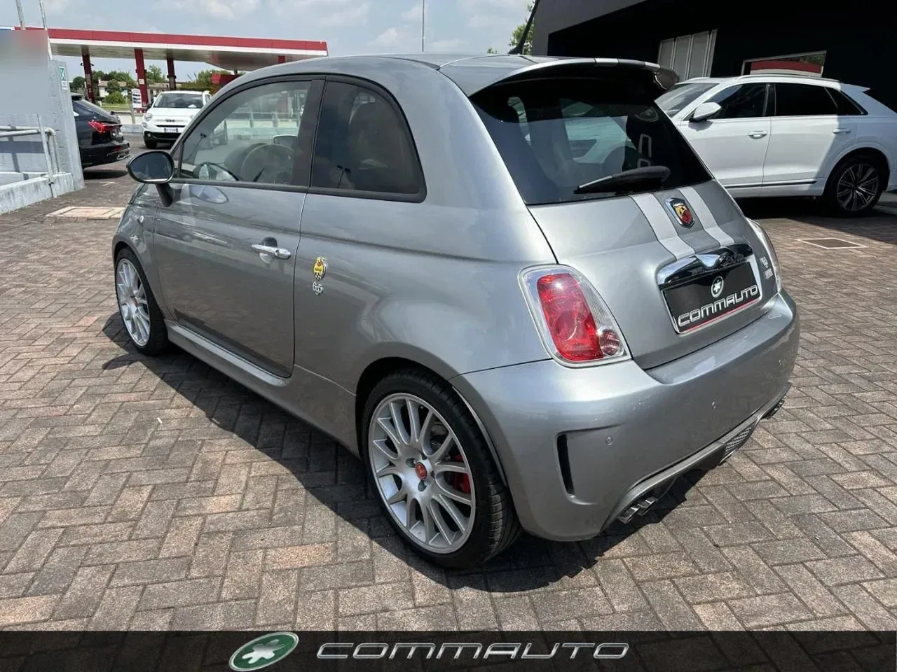 Abarth 695 1.4 Turbo T-Jet Tributo Ferrari 28/1695 foto 5