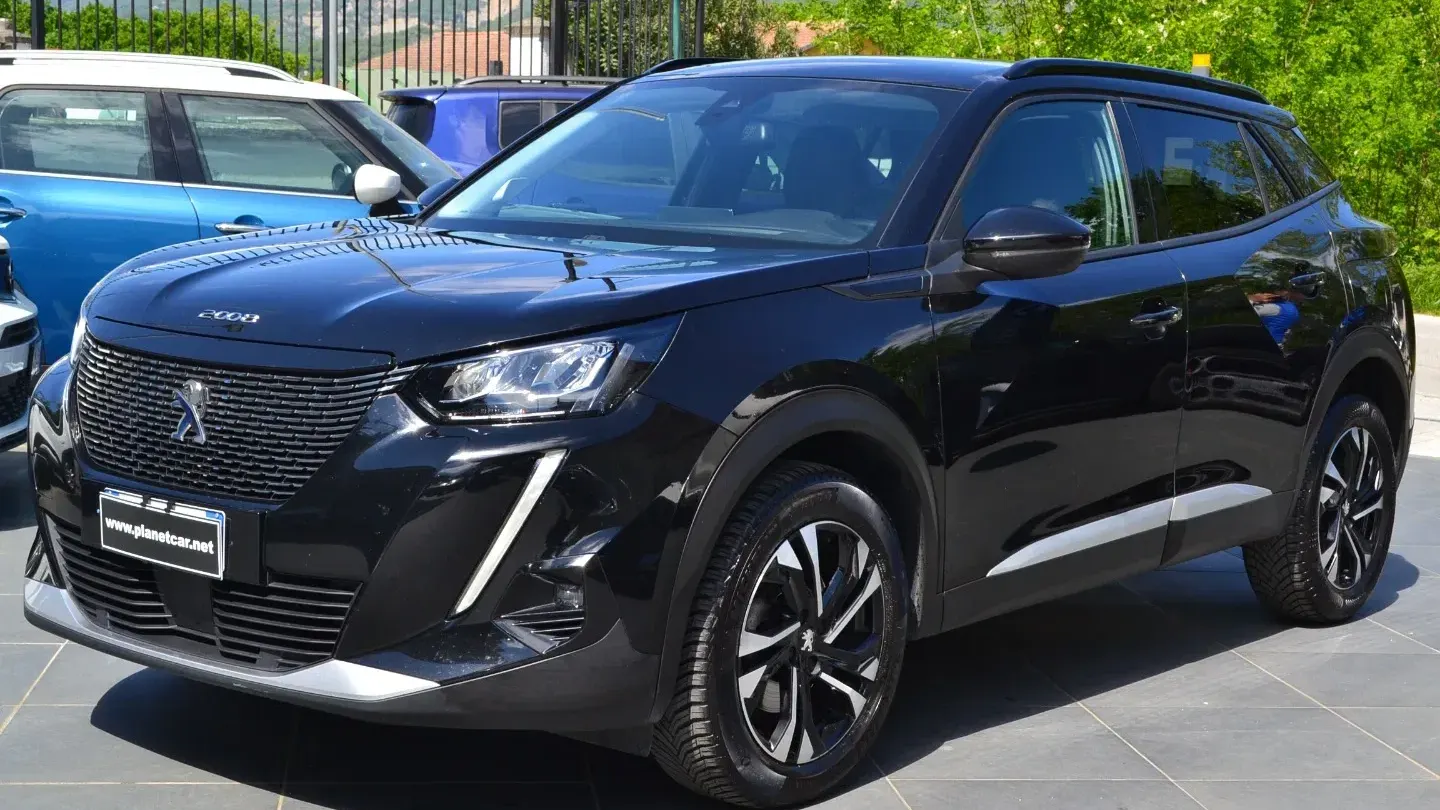 Peugeot 2008 BlueHDi 130 S&S EAT8 Allure