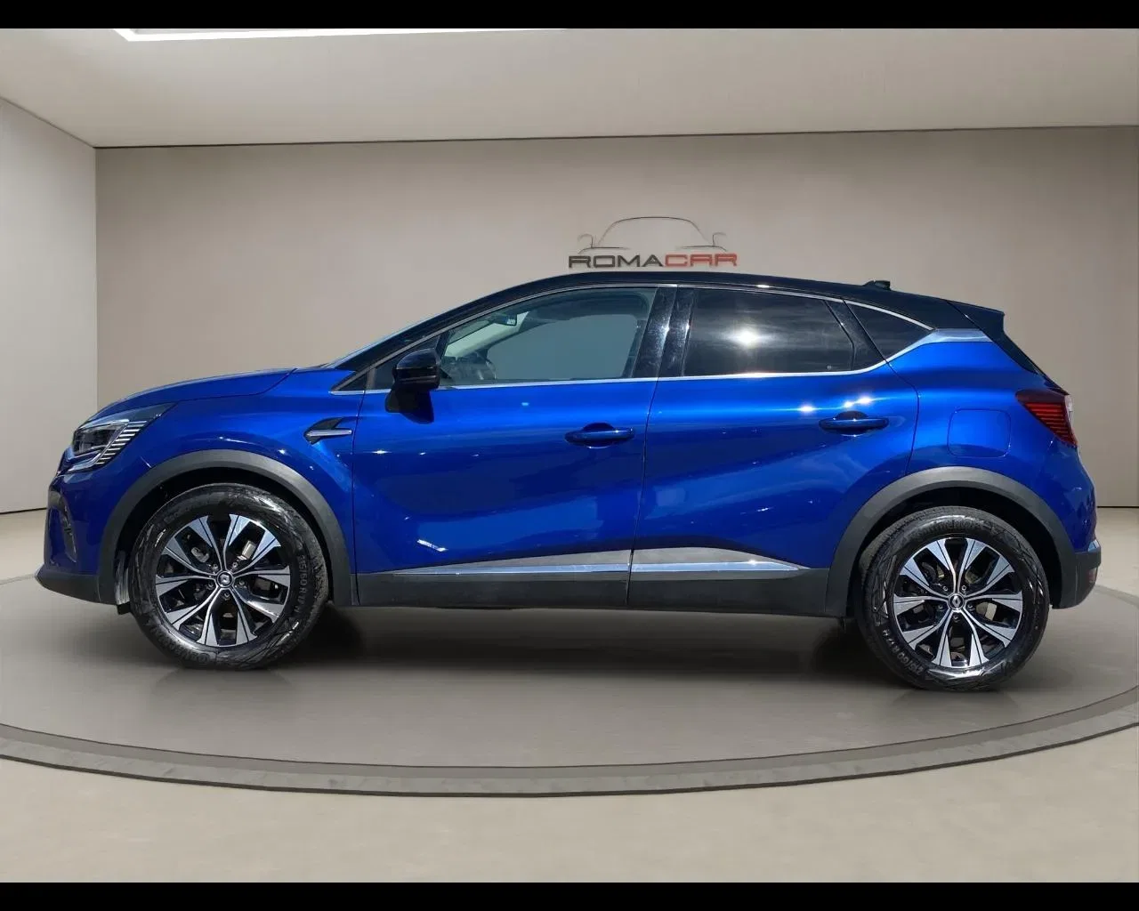Renault Captur Plug-in Hybrid E-Tech 160 CV Engineered foto 8