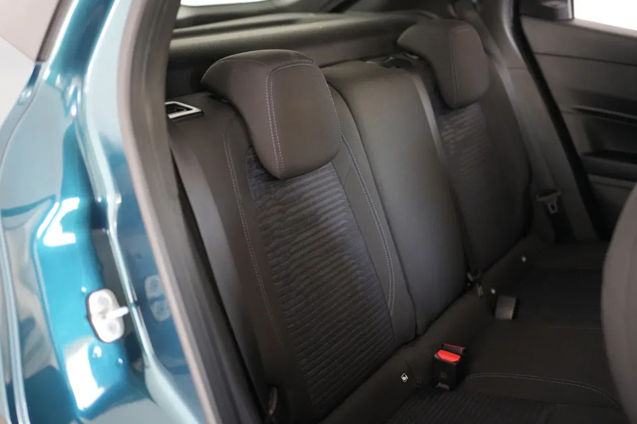 Alfa Romeo Junior 1.2 136 CV Hybrid eDCT6 foto 12
