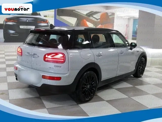 MINI Cooper Clubman 1.5 130 CV AUT EU6 foto 2