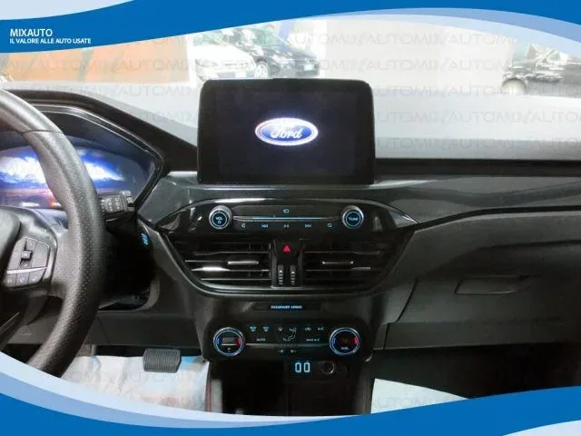 FORD Kuga 2.5 PHEV 225cv 2WD ST Line CVT EU6 foto 6