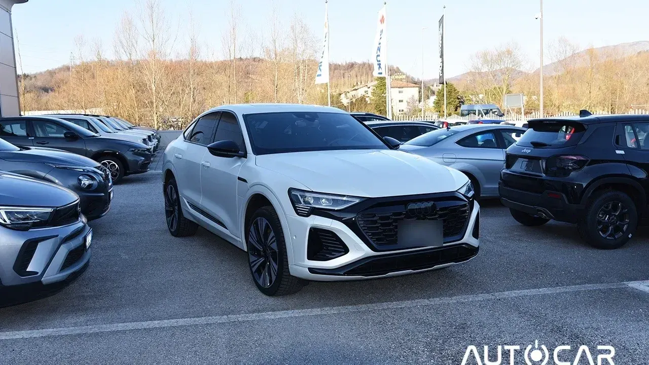 Audi Q8 e-tron 55 quattro S line edition