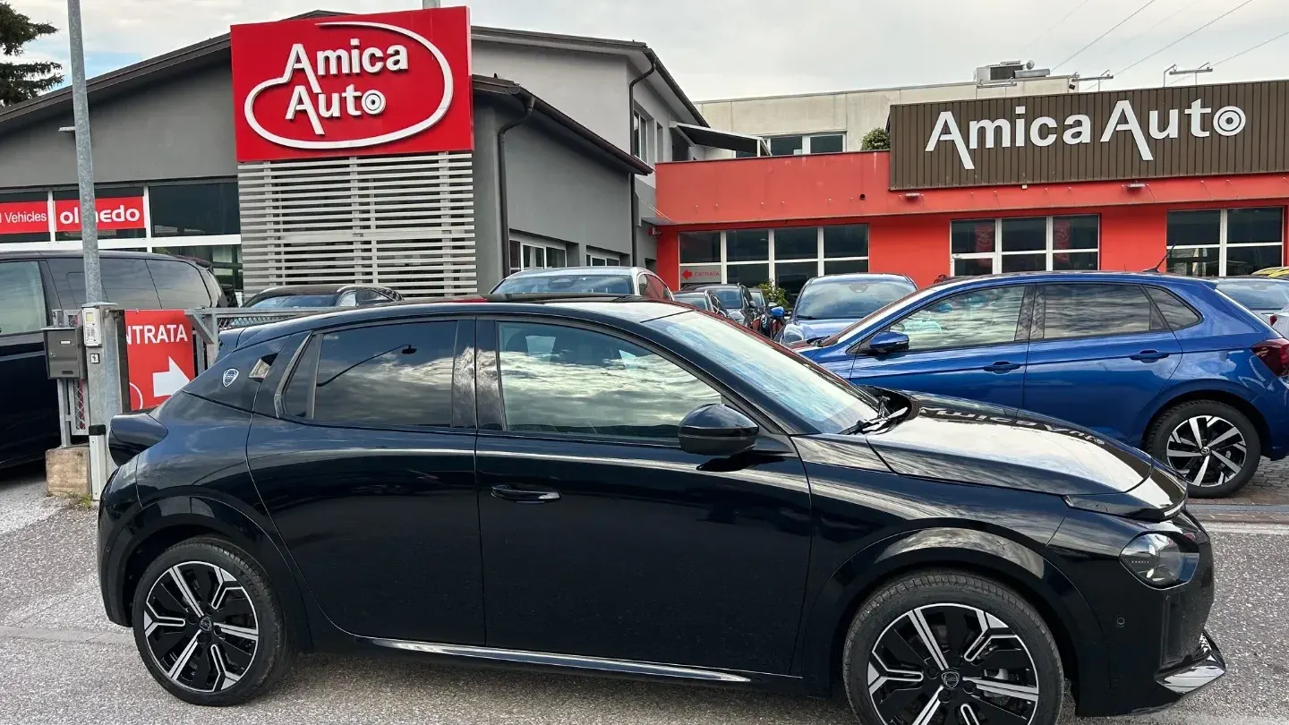 Lancia Ypsilon Hybrid e-DCT LX