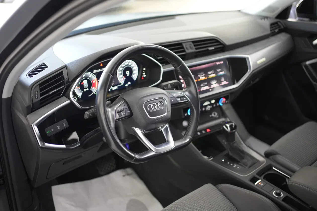 Audi Q3 35 TDI S tronic S line edition foto 5