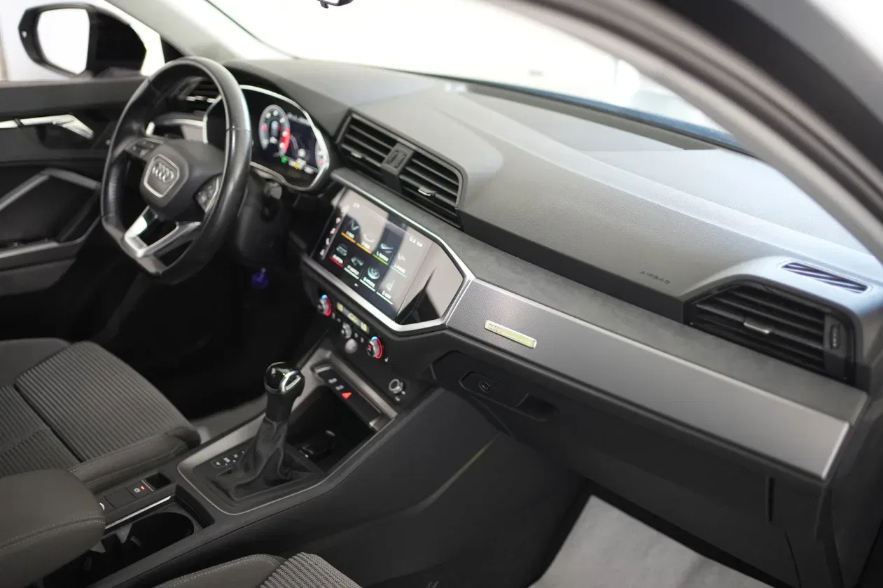Audi Q3 35 TDI S tronic S line edition foto 13