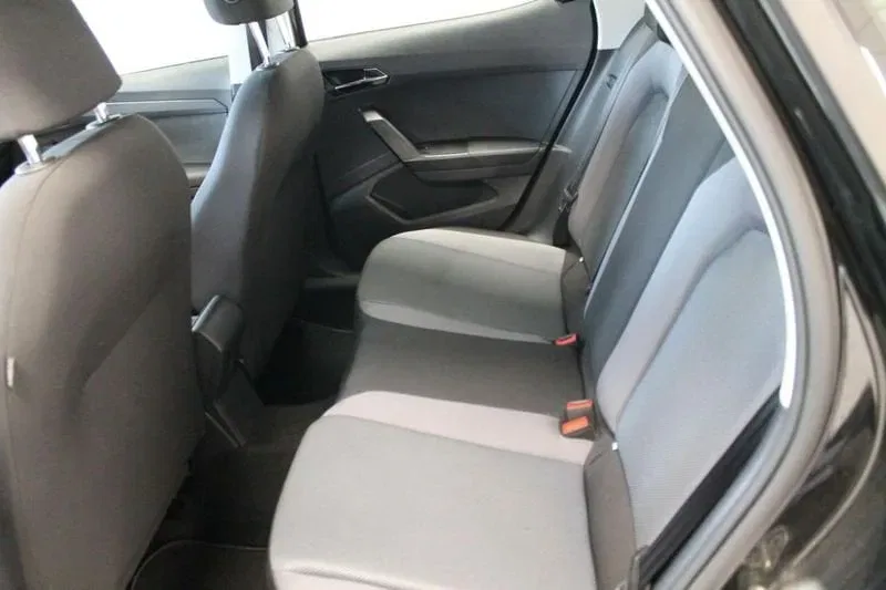 SEAT Arona 1.6 TDI 95 CV Style foto 9