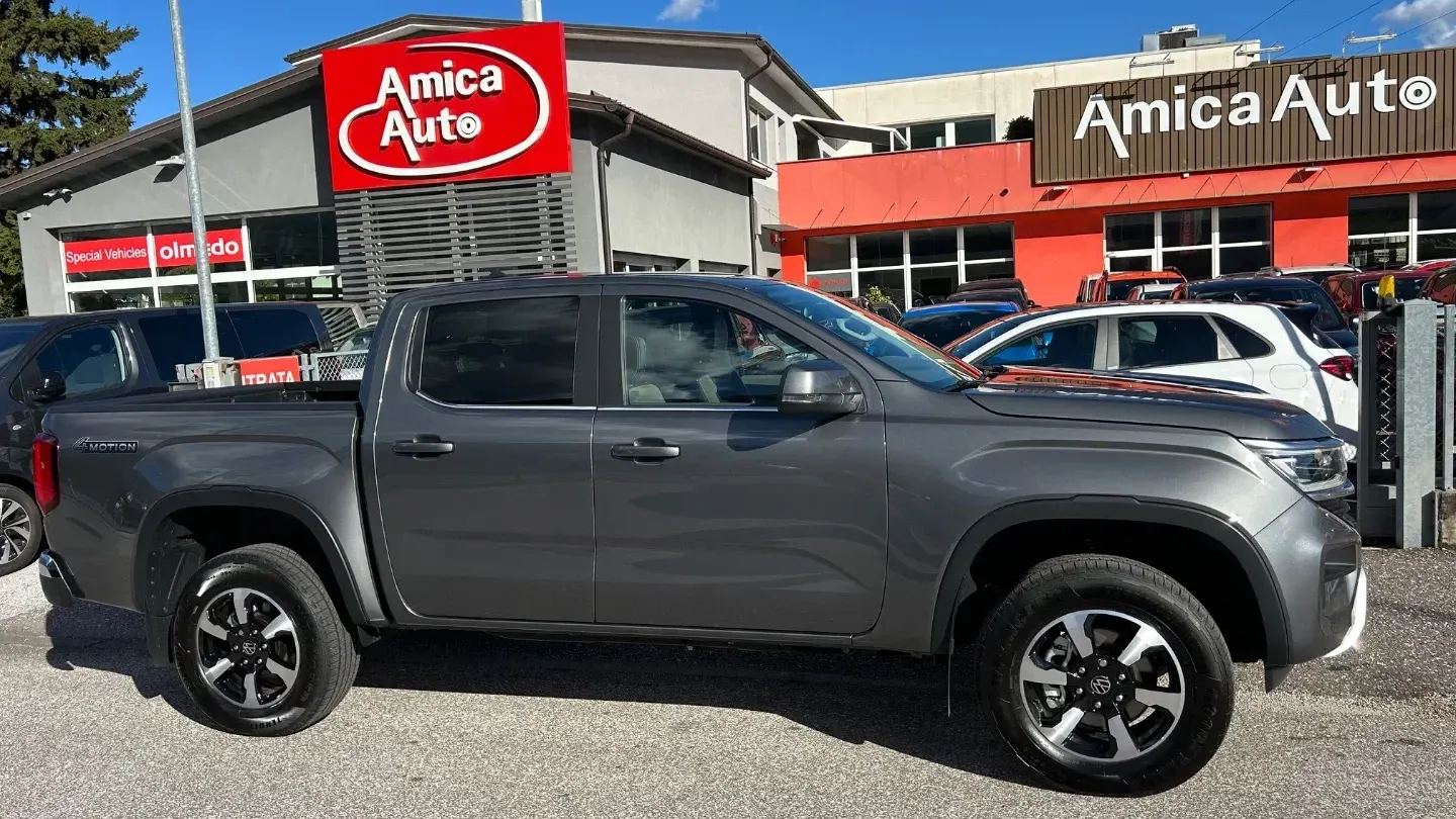 Volkswagen Amarok 3.0 V6 TDI 241CV 4MOT. aut. Style NUOVO KM 0+MOLTI ACCESSORI