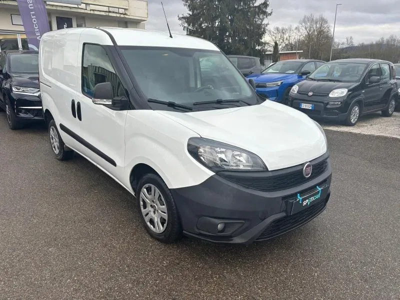 Fiat Doblo *PROMO* Doblò 1.6 MJT 105CV S&S PC-TN Cargo Lounge foto 3