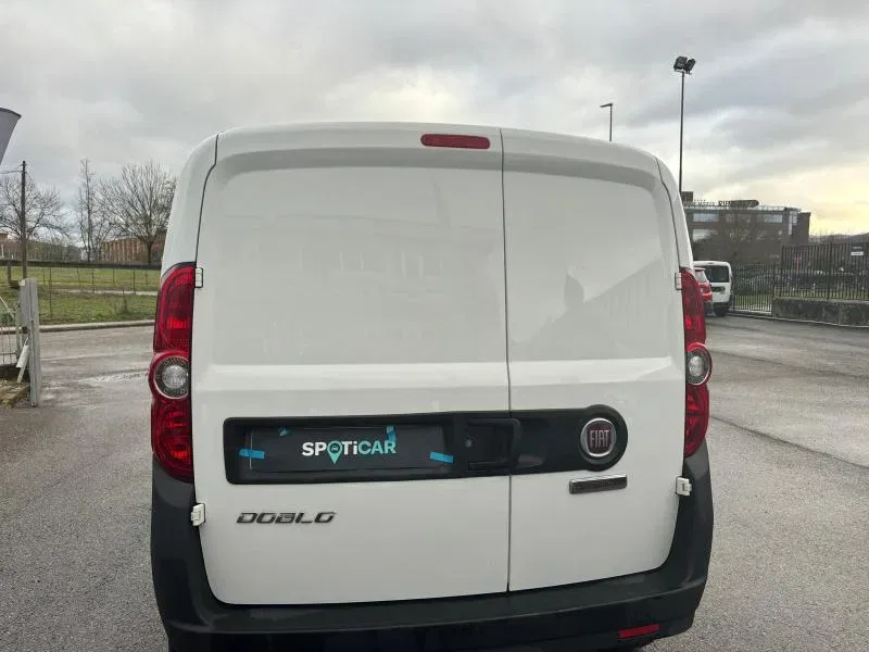 Fiat Doblo *PROMO* Doblò 1.6 MJT 105CV S&S PC-TN Cargo Lounge foto 5