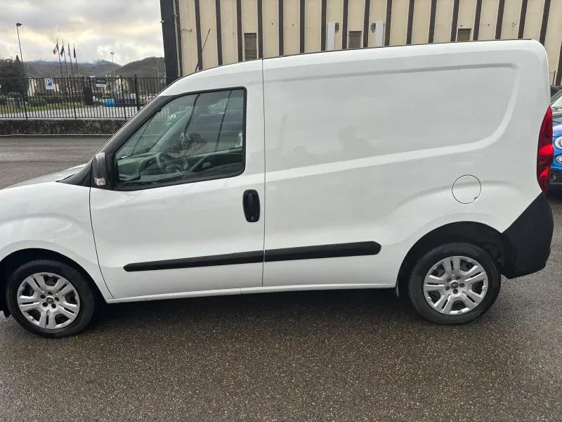 Fiat Doblo *PROMO* Doblò 1.6 MJT 105CV S&S PC-TN Cargo Lounge foto 16