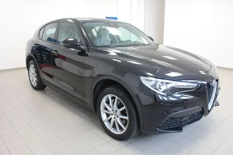 Alfa Romeo Stelvio 2.2 Turbodiesel 190 CV AT8 Q4 Executive foto 3