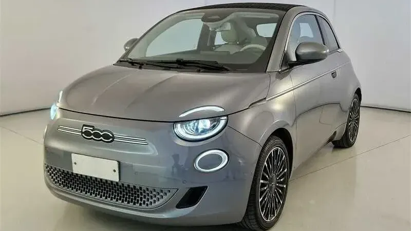 Fiat 500e Cabrio 42 kWh La Prima