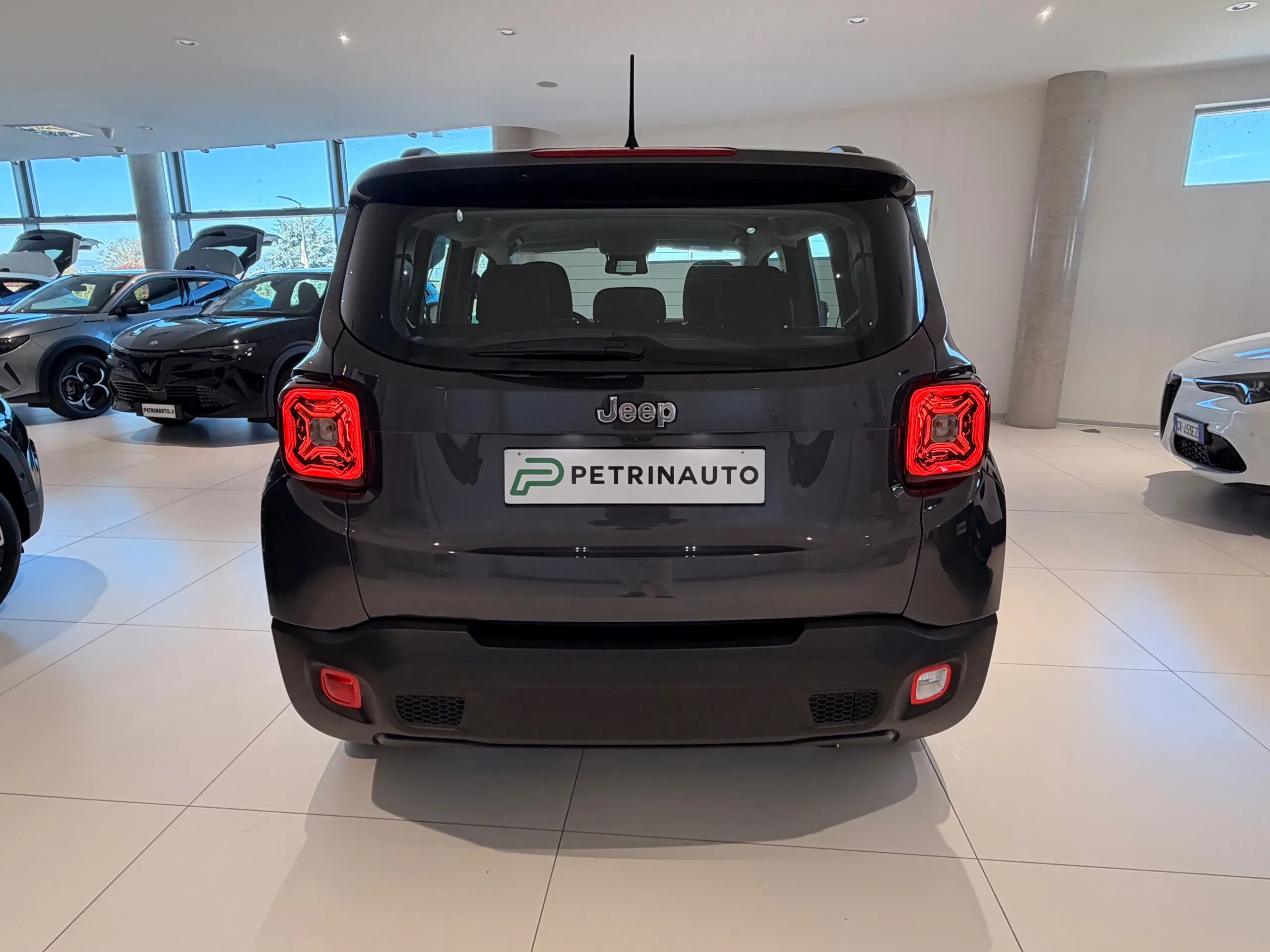 Jeep Renegade 1.5 turbo t4 mhev Altitude 2wd dct Km Zero Nazionale foto 7